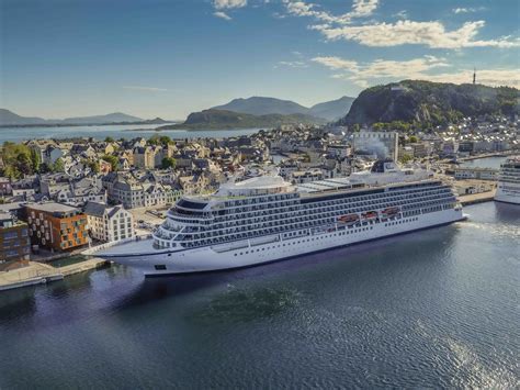 viking cruise ship norway