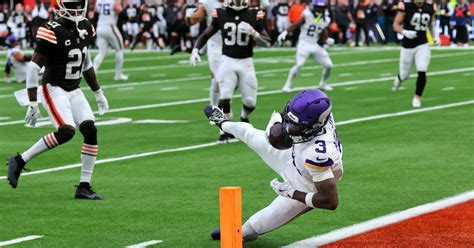 Vikings Receiver Benched For Missing Walkthrough