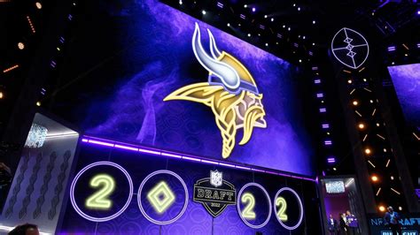 vikings trade up in draft