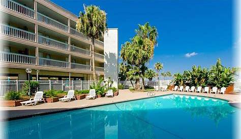 Villa del Sol Condominiums – upscale lodging on Corpus Christi's North