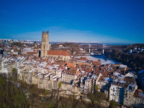 ville de fribourg en suisse