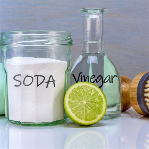 Vinegar Bathroom Cleaning Solution