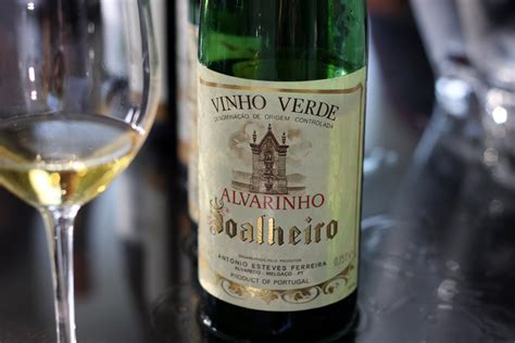 vinho verde de portugal