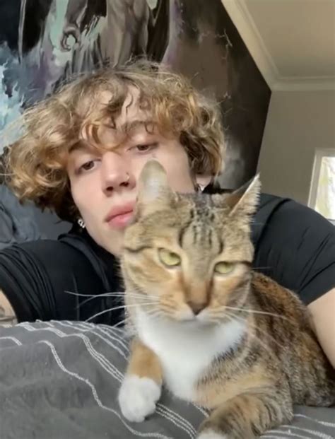 Vinnie Hacker X Reader Hype House