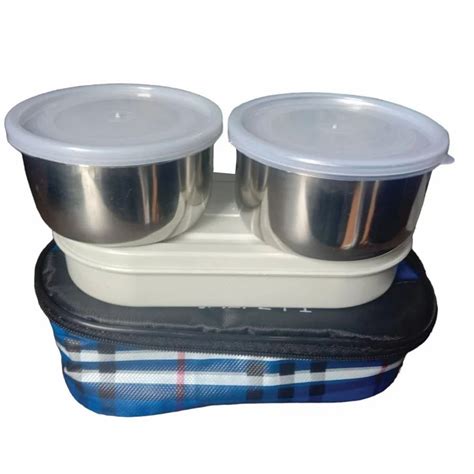 Miss TylerSmith's Grade Five Class (2010) Grade 5's Lunchboxes