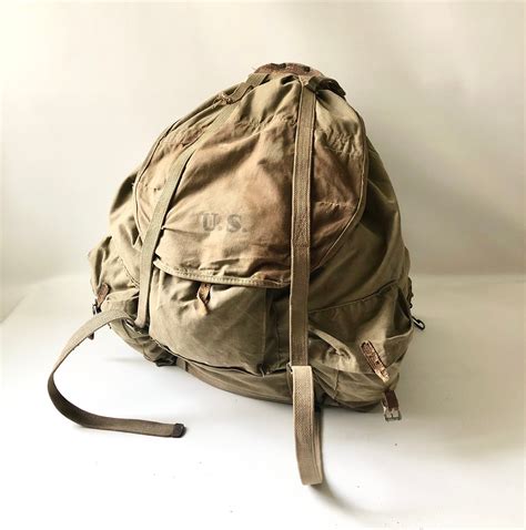 Vintage Military Hiking Backpack / Canvas Rucksack / Army