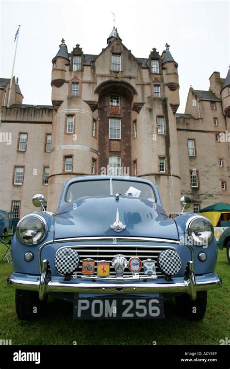 Stafford Castle classic car show attracts crowds in pictures