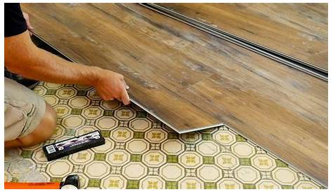 China Luxury Textured Waterproof Click System PVC Vinyl Plank Flooring