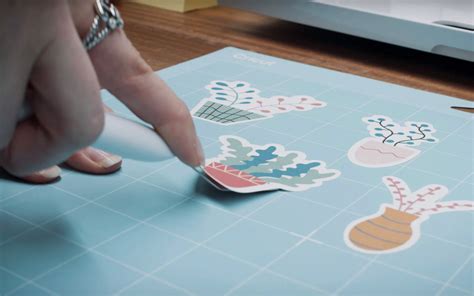 Vinyl Sticker Paper Tutorial