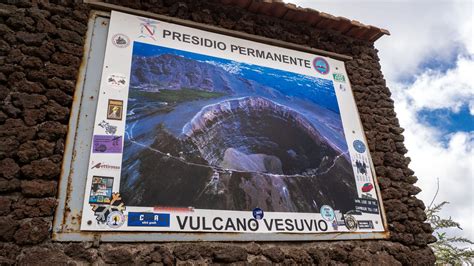 visit Vesuvius options