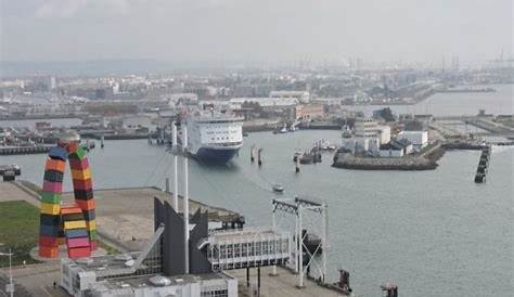 Visite du port du Havre 🚢⚓️ - YouTube