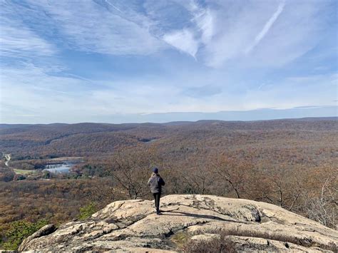 visiting bear mountain hike