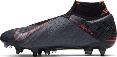 voetbalschoenen nike maat 44