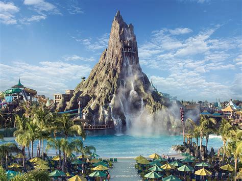 volcano bay things to do