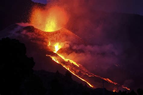 volcano eruption 2021 spain