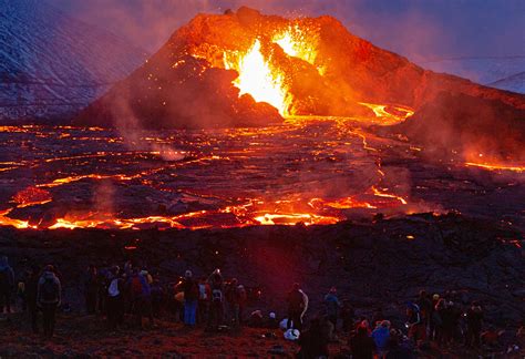 volcano eruption iceland today