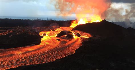 volcano erupts in hawaii today