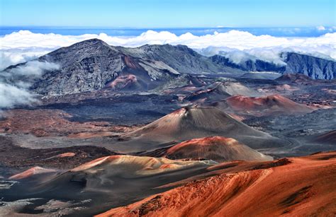 volcano national park hawaii hours