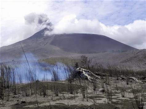 volcanoes overdue to erupt
