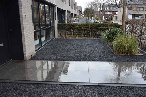 Voortuin Met Siergrind