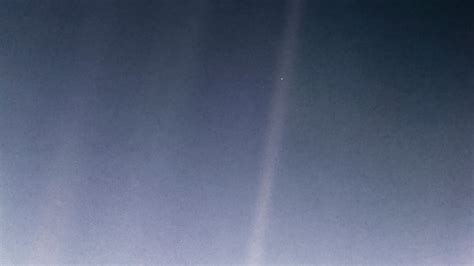 voyager 1 picture of earth from neptune