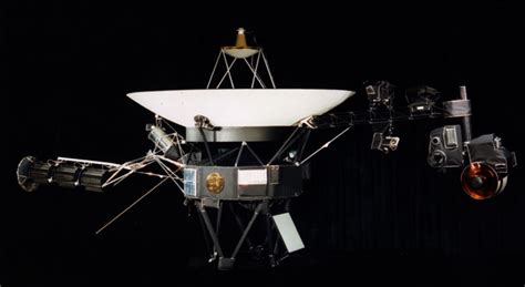 voyager 2 mission status