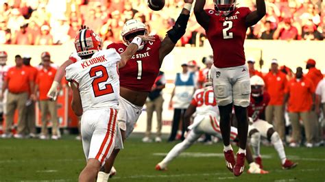 vt nc state football game