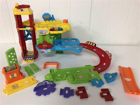 VTech Go Go Smartwheels Park and Learn Deluxe Garage, Baby Toddler