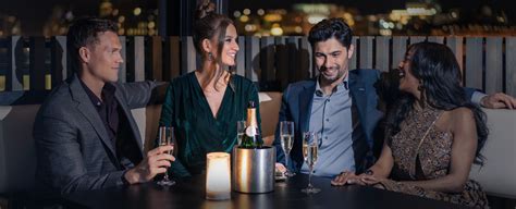 vu rooftop bar dress code