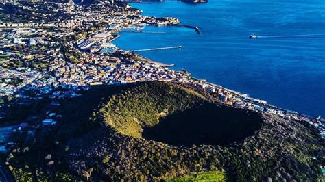 vulcano napoli campi flegrei