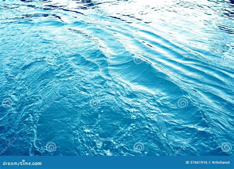 waarom is zeewater blauw