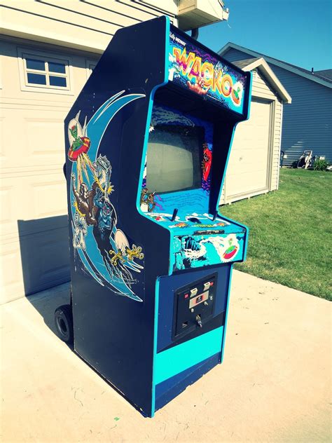 wacko arcade machine