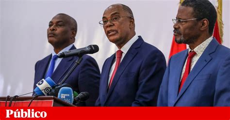 JORNALISTAS DA RNA RECEBEM... Rádio Nacional de Angola