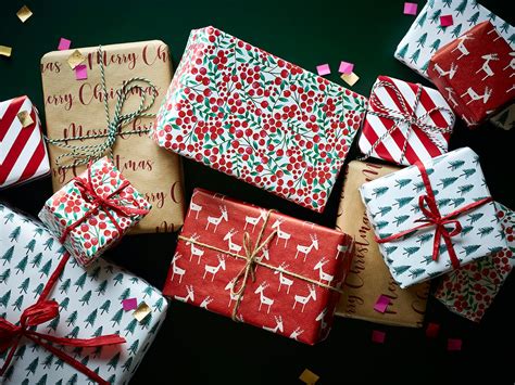 Waitrose Gift Wrap Christmas