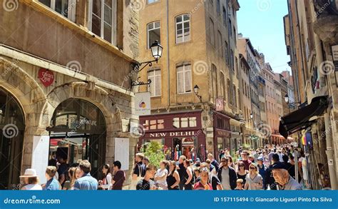 people walking around old town Lyon