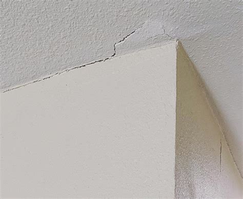 Wall And Ceiling Cracks