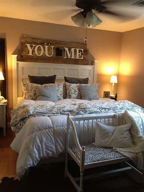 25+ Best Bedroom Wall Decor Ideas and Designs for 2021