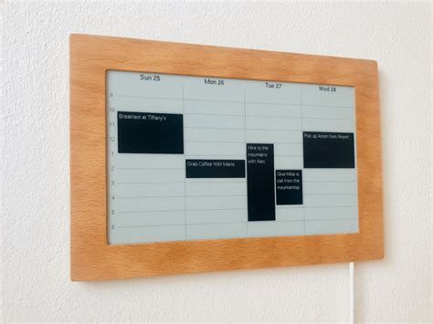 Wall Calendar Eink