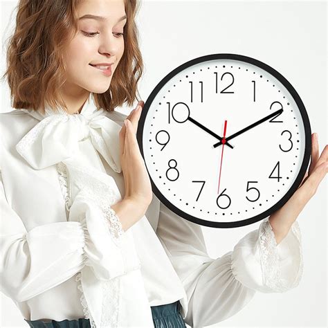 Wall Clock That Ticks