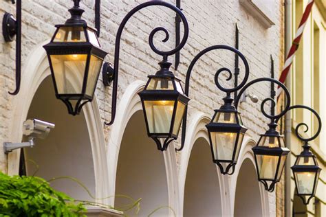 Wall Mounted Landscape Lighting