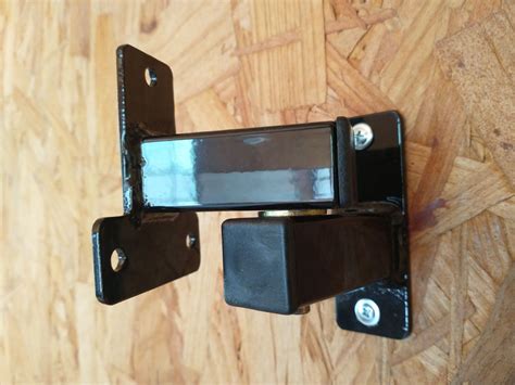 Wall Pedestal Mount Bracket