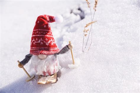 wann feiern die griechen weihnachten