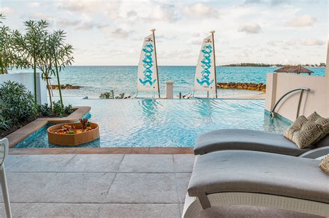 warm beach getaways in the us