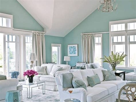 Penggunaan Warna Sage dan Mint pada Furniture