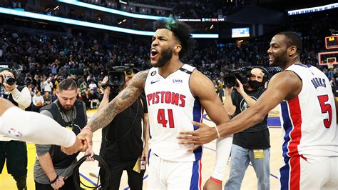 Pistons vs Warriors Highlights Warriors win 116106, Steph Curry