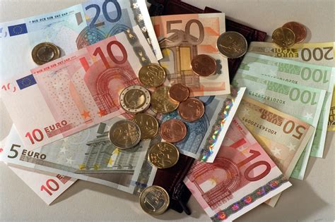 warum hat kosovo den euro