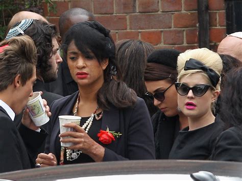 was amy winehouse cremated