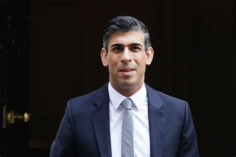 was rishi sunak fined for partygate