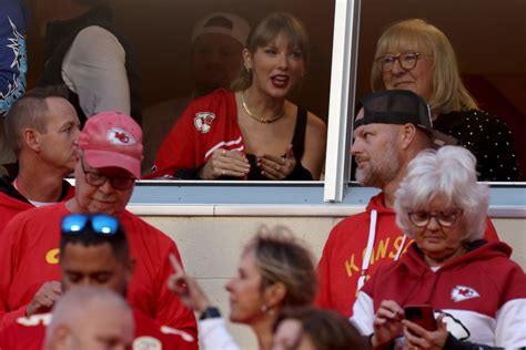 was taylor swift at the chiefs game today