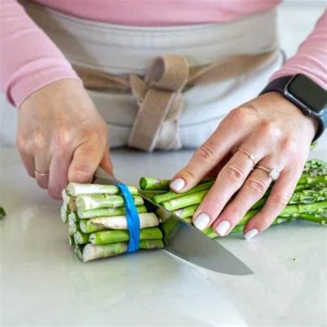 Washing and Trimming Asparagus